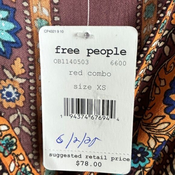 NWT Free People Rosalie Boho Bell Sleeve Surplice Paisley Red Top Blouse Sz XS - Picture 12 of 16